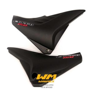 CUBIERTA LATERAL JGO. NEGRA CARGO 150